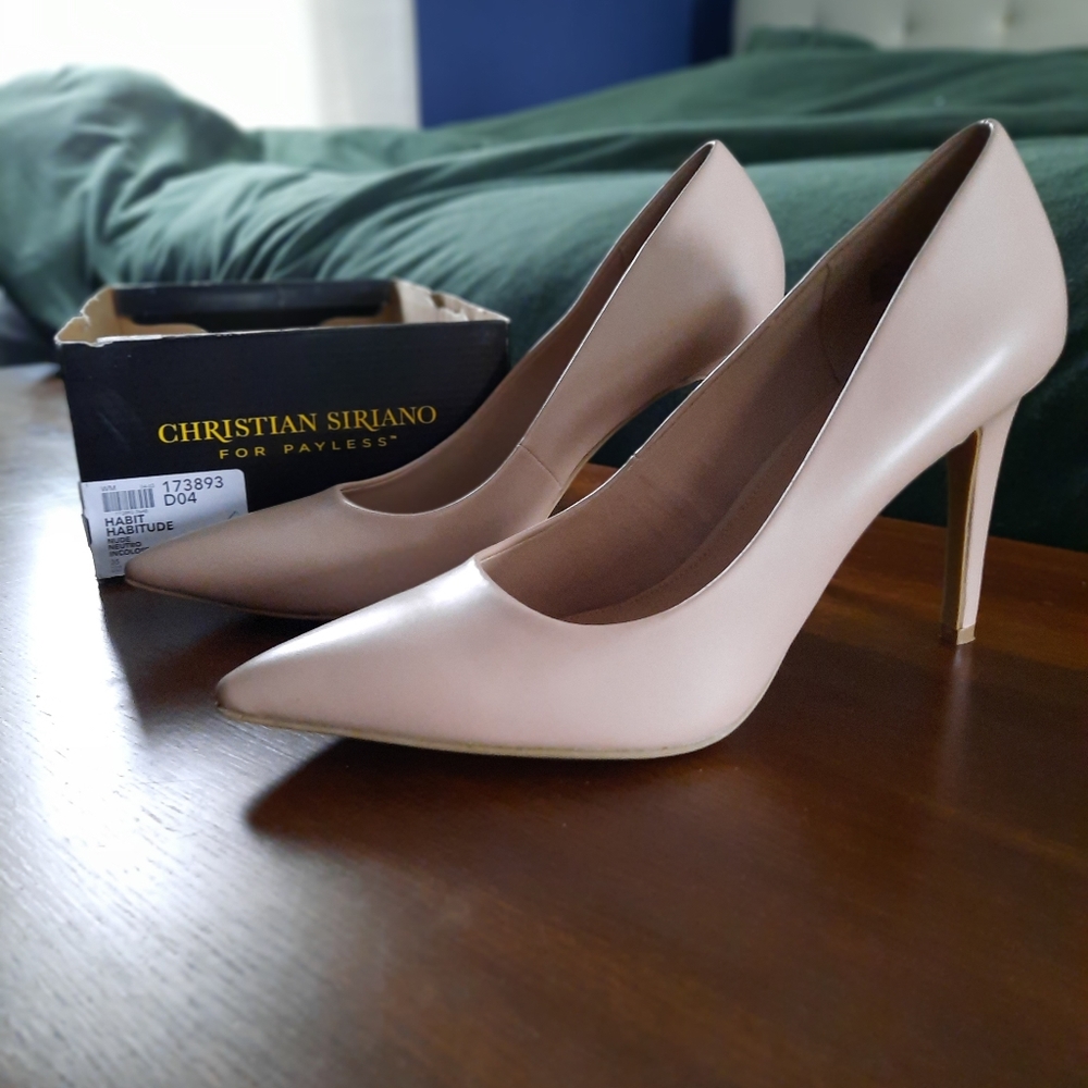 Nude pumps size 13